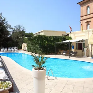 Adriatica Ambienthotels Римини