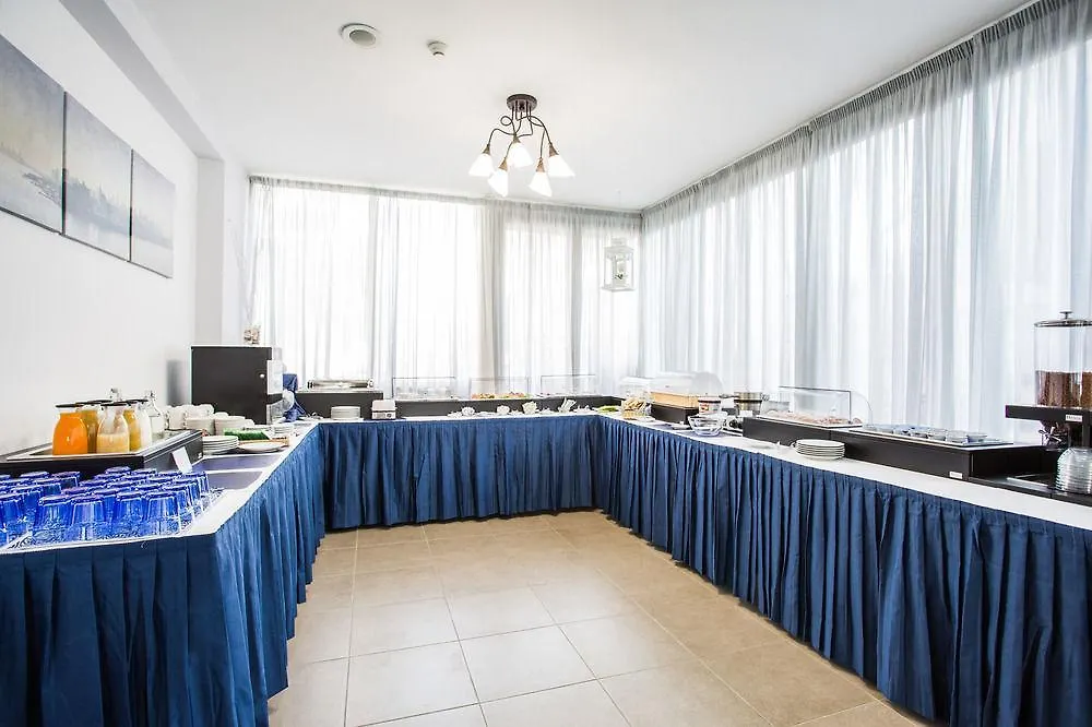 Hotel Nancy Римини
